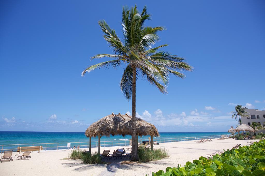 Royal Flamingo Villas ヒルスボロ・ビーチ エクステリア 写真
